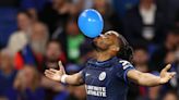 Palmer y Nkunku hinchan el globo del Chelsea