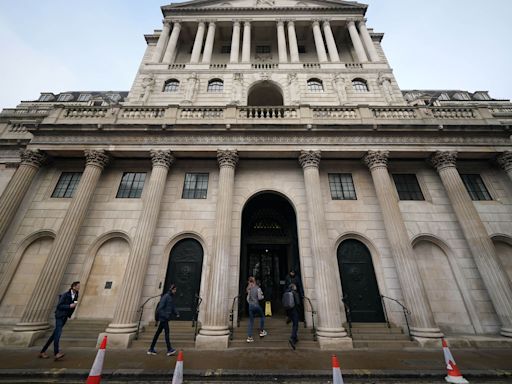 Wage growth could still push inflation up, says BoE policymaker