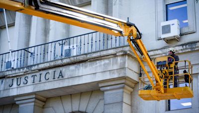 La Justicia en Sevilla aún no ha llegado al siglo XXI: armarios y expedientes en los pasillos y sedes “demasiado obsoletas”