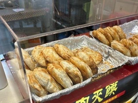 中國1小吃很普通「台灣越開越多家」！網：還輸煎餅果子