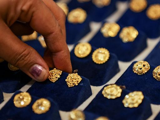 India slashes import tax on gold, silver to 6% to tackle smuggling