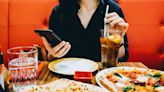 5 Ways Your Cell Phone Is Making Your Meal Worse