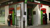 Unicaja supera las expectativas de beneficio al aumentar los ingresos por créditos Por Reuters