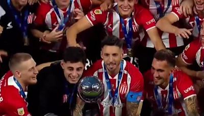 La emoción de Altamirano al levantar la Copa de la Liga con Estudiantes: “Doy gracias por haber llegado a este club” - La Tercera