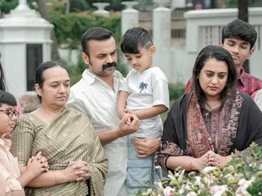 Kunchacko Boban Pens Emotional Note On His Father's 20th Death Anniversary