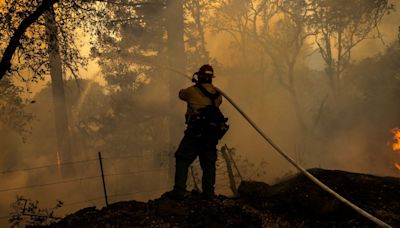 Bomberos del condado de Los Ángeles ofrecen perspectivas de incendios forestales para 2024