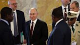 Putin takes African leaders on boat trip, they plan to "continue dialogue"