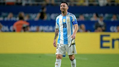 Escándalo en la Copa América: árbitro confesó ayuda a Lionel Messi en una semifinal pasada