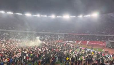 Caos total en Georgia por el pase de su selección a la Euro 2024; miles de fans invadieron el campo