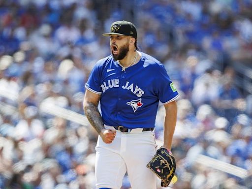 Alek Manoah shines over seven innings as Blue Jays fend off Rays 5-2 to avoid sweep
