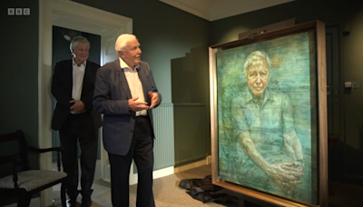 David Attenborough makes rare appearance as new Jonathan Yeo portrait unveiled