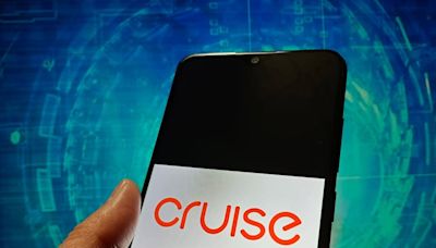 Cruise halts development of no-steering wheel vehicle