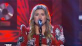 Kelly Clarkson Croons Through a Jazzy Cover of Labelle's 'Lady Marmalade' for Kellyoke Segment