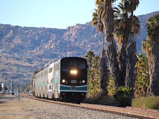 Santa Barbara agency asks for agreement for launch of Metrolink service - Trains