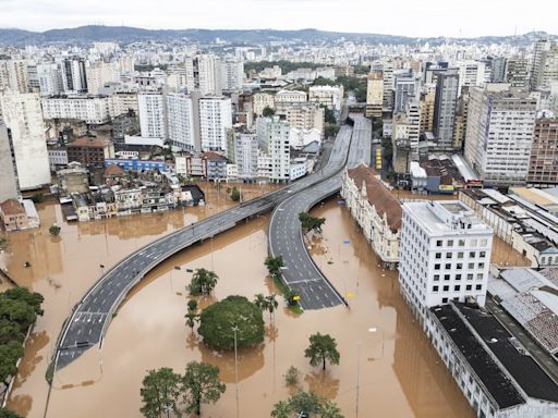 Devastadoras inundaciones en el sur de Brasil dejan decenas de muertos y desaparecidos