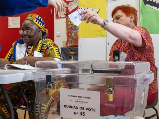 Francia define en urnas si frena a la ultraderecha