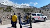 1 climber dead, 4 others rescued on California's 14,000-foot Mount Shasta after snowstorm