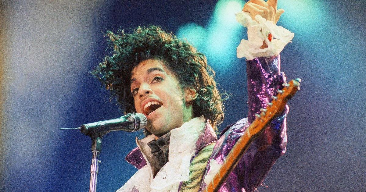 Prince to posthumously receive star on Hollywood Walk of Fame