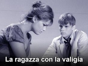 La ragazza con la valigia