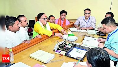 UPCC chief Ajay Rai, Union min MN Pandey file papers from East UP | Varanasi News - Times of India