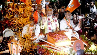India General Elections 2024: PM Modi, Mamata Banerjee lead colourful road shows in Kolkata amid cheering crowd