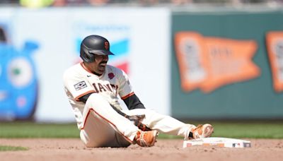 Wade injury opens door for Flores, presents Giants with roster dilemma
