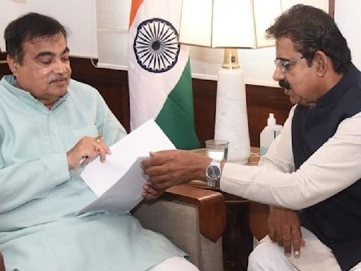 Indore MP Shankar Lalwani Meets Union Road Transport Minister Nitin Gadkari, Proposes Projects To Boost City’s Connectivity