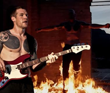 That time Rage Against the Machine's Tim Commerfordinjected himself with steroids then set himself on fire