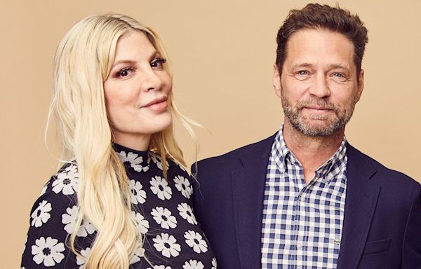 Tori Spelling Says She Chipped a Tooth Making Out With Jason Priestley in an Elevator