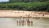 Incredible video shows uncontacted tribe on Peru river banks