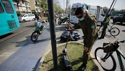 Comuna de Santiago será la primera en sancionar a scooter eléctricos en Chile: esta es la multa que arriesgan