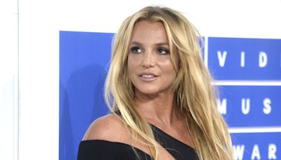 Britney Spears a littéralement senti le feu lui monter au visage… Coldplay a déjà planifié son ultime album…