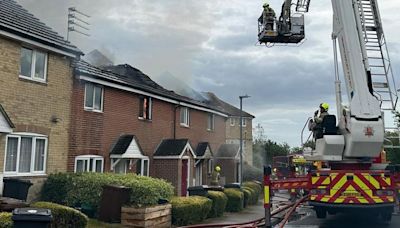 Man arrested after shed fire spreads to homes