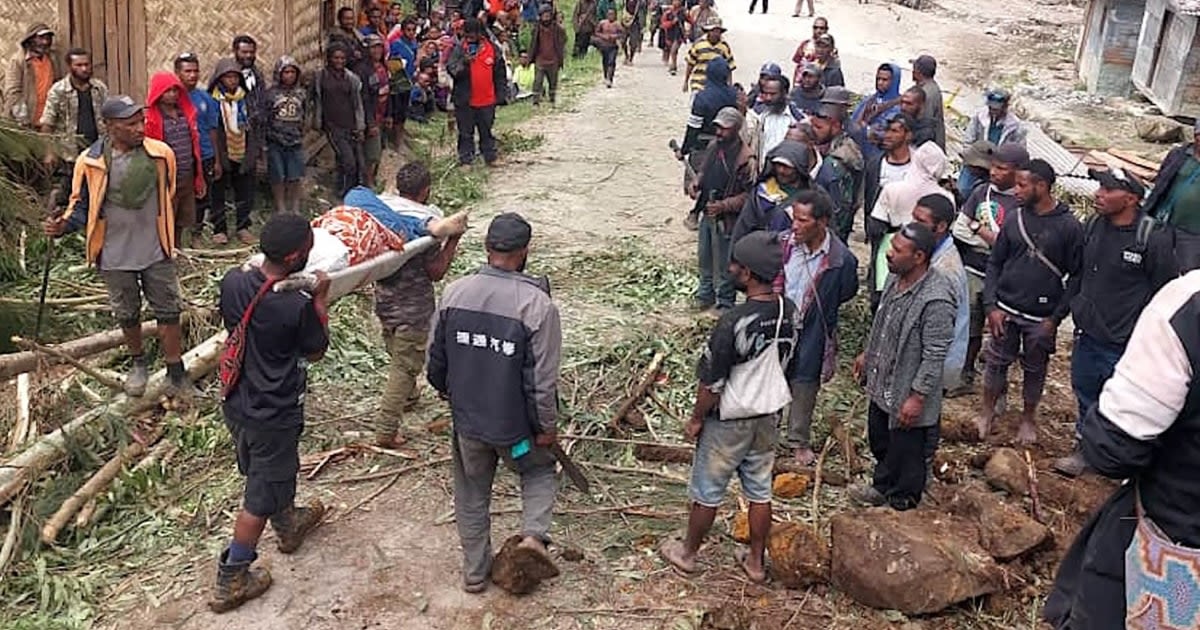 Emergency convoy takes provisions to survivors of devastating landslide in Papua New Guinea