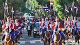 La Nación / Ejecutivo rindió homenaje a miembros de la Caballería y a los jinetes por su día