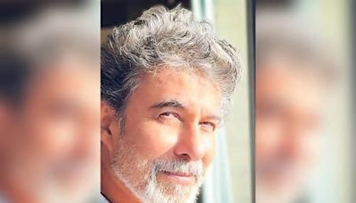 Filmmaker Deepak Tijori says actors should play age-appropriate roles in films