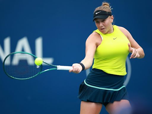 Anisimova upsets Sabalenka to reach WTA Toronto semis