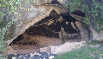 La cueva escondida que está a una hora de Murcia: es uno de los yacimientos arqueológicos más antiguos de Europa