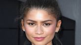 Transformée, Zendaya craque pour cette coloration estivale et lumineuse