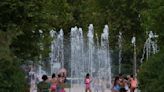 Heat forces Greek authorities to shut down Acropolis during afternoon hours for a second day