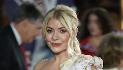 Man viewed farm to 'keep' Holly Willoughby, court told