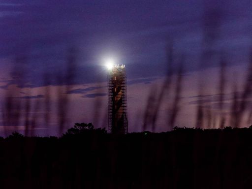 A look at the restoration of NC’s Cape Hatteras Lighthouse as it returns to its 1890s glory