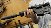 La venta de rifles de asalto superó los mil 700 millones de dólares en una década en EEUU