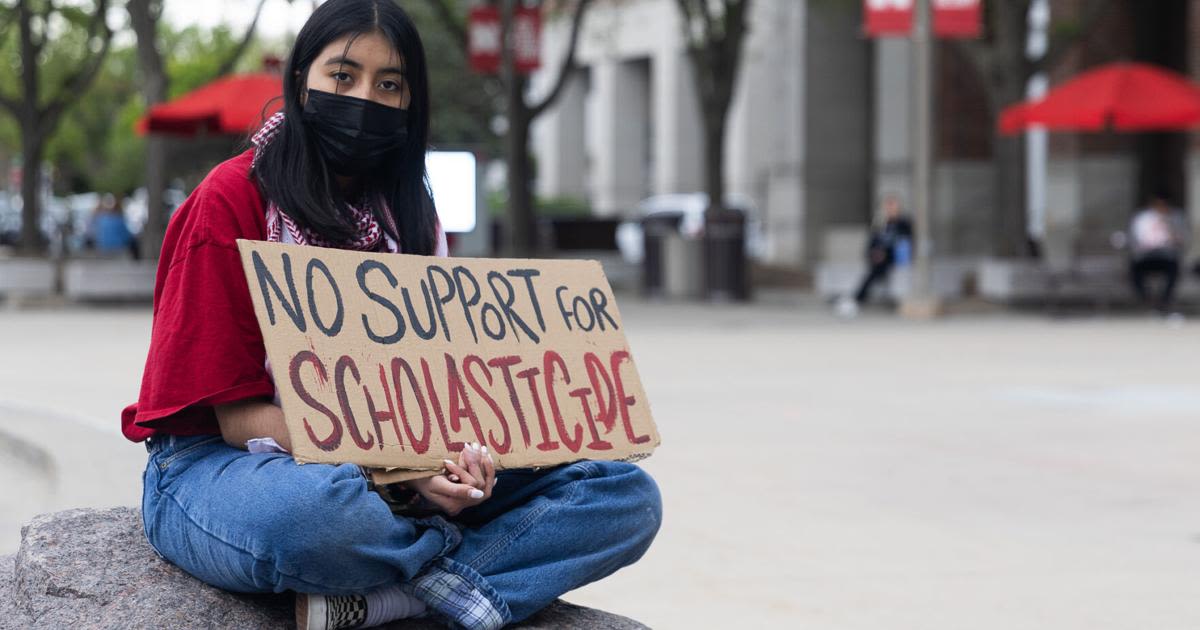 GALLERY: Pro-Palestine Protest Outside Of Nebraska Union