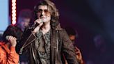 Sonu Nigam plans a movie date with fans on birthday; to watch a docu with them
