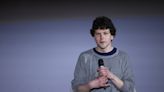 Jesse Eisenberg explora y actualiza el trauma del Holocausto con la película 'A Real Pain'