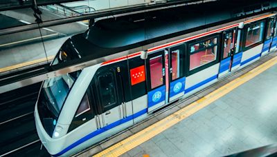 La Policía busca a un grupo que tiró a las vías del Metro a un hombre tras robarle el móvil y el reloj