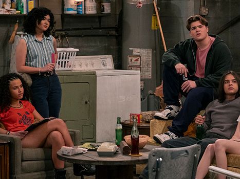 ‘That ‘90s Show’ Season 2: Trailer Unveils Heartache, Returning Cast, Part 3 & More