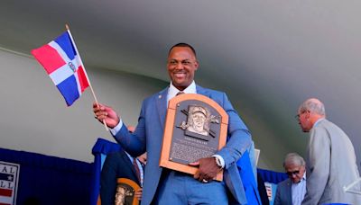 Pelotero dominicano es exaltado al Salón de la Fama y ya son 19 latinos con placa en Cooperstown