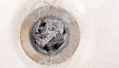 Ditch vinegar and baking soda to unblock drains for plumber’s better natural tip